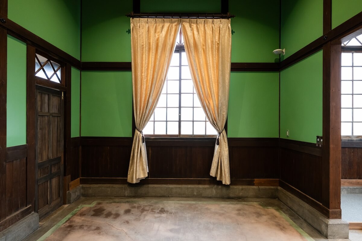 貴賓室（応接室）