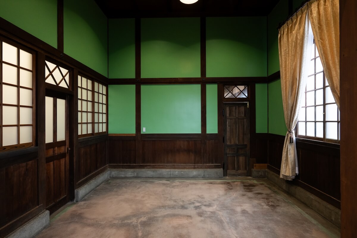 貴賓室（応接室）